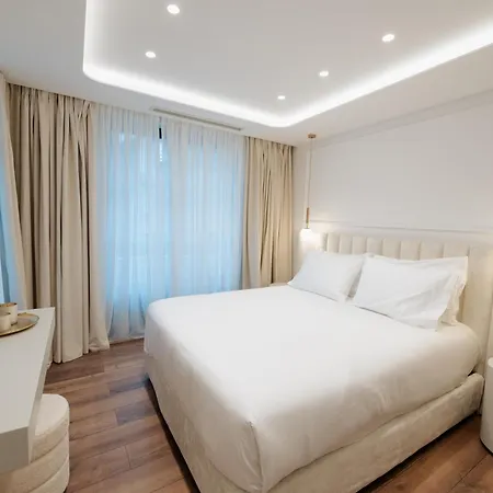 Emerald Hotel