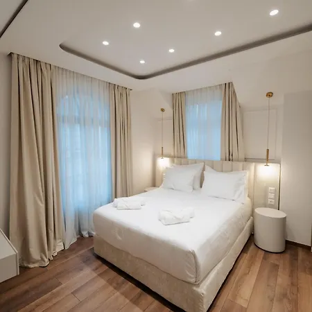Ξενοδοχείο Emerald 4*