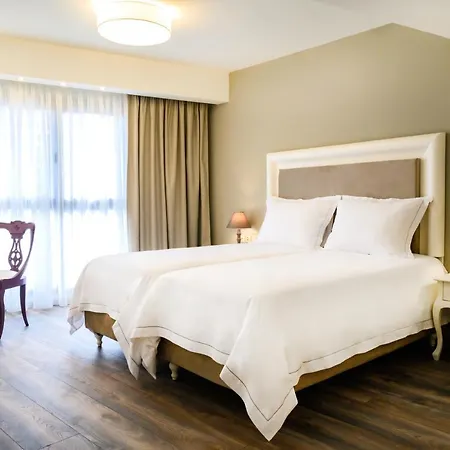 Otel Emerald