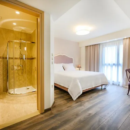 Otel Emerald