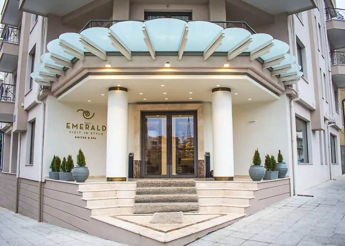 Emerald Hotel 4*